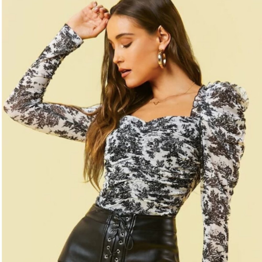 SHEIN Gigot Sleeve Ruched Floral Mesh Top